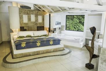 هتل Kashama Eco Resort & Spa