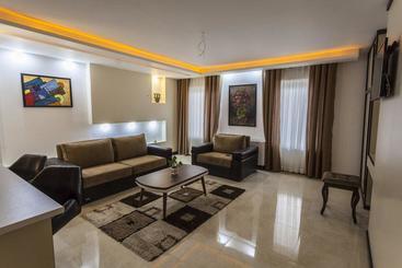 هتل Kowsar Apartment