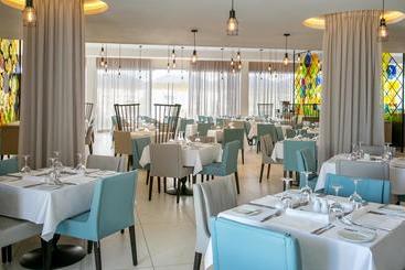 Vangelis Hotel & Suites