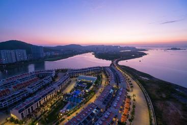 هتل Royal Lotus Ha Long Resort And Villas