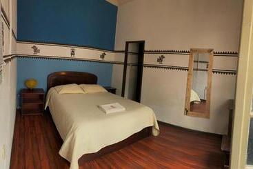 ユースホステル Hostal Yakumama