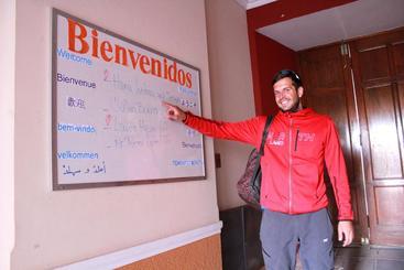 Villa Oropeza Hostel