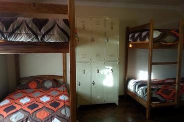 Villa Oropeza Hostel
