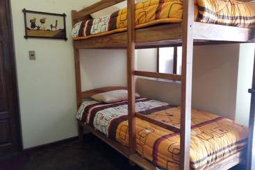 Villa Oropeza Hostel