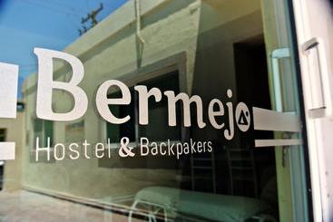 Bermejo Hostel & Backpackers