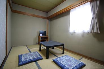 هتل Green Tohoku
