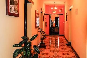 هتل La Posada Colonial
