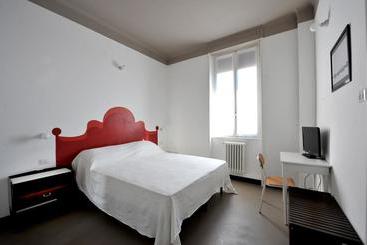 B&b Quater Lett