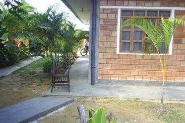 تختخواب و صبحانه Amazonia Guest House