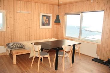 Inuk Hostels