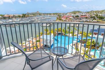 استراحتگاه Harbor Club St Lucia, Curio Collection By Hilton