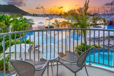 استراحتگاه Harbor Club St Lucia, Curio Collection By Hilton