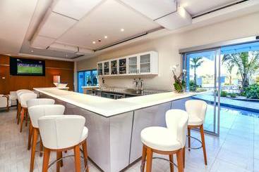 استراحتگاه Harbor Club St Lucia, Curio Collection By Hilton