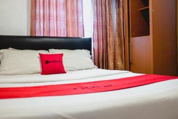 هتل Reddoorz Plus Near Palembang Indah Mall