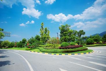 هتل Xishuangbanna Yajule City Golf