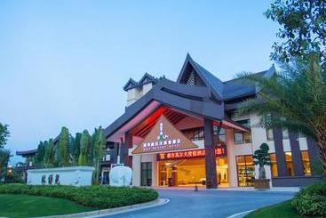 هتل Xishuangbanna Yajule City Golf