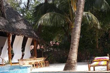 تختخواب و صبحانه Villa Kipara Beach