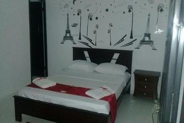 هتل Cartago Plaza