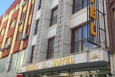 هتل Ozgur