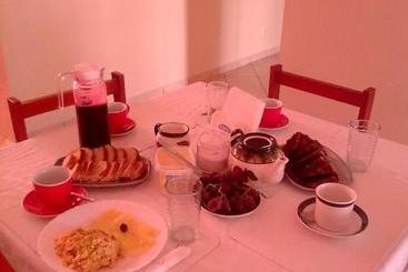 Chez Albino Guest House
