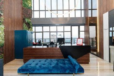 Hotel Reddoorz Premium Near Ust Hospital