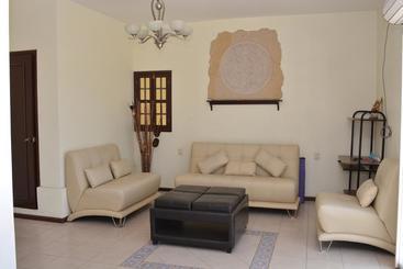 هتل Casa Rivas Culture And Spa