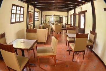 هتل Casa Rivas Culture And Spa