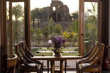 هتل Villa Bagan