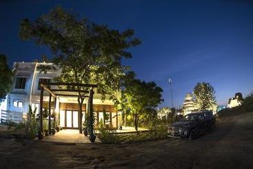 هتل Villa Bagan
