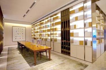 Ji Hotel Qiqihar Emancipation Door