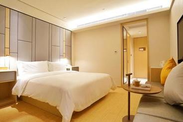Ji Hotel Qiqihar Emancipation Door