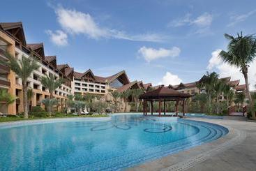 هتل La Fountain  & Resort Sanya
