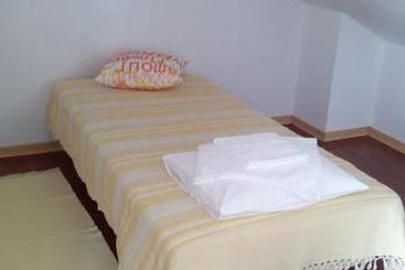تختخواب و صبحانه Sun & Sand Guesthouse