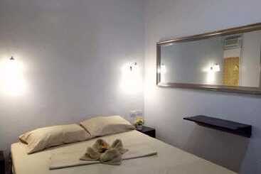 בית מלון כפרי Citi Island Suites