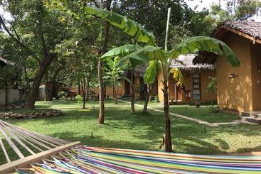 هتل Sat Nam Village