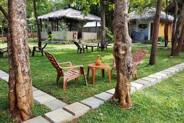 هتل Sat Nam Village