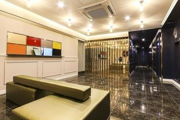 مُتل Busan Oncheonjang  Carino