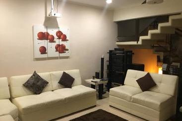 تختخواب و صبحانه Che S House