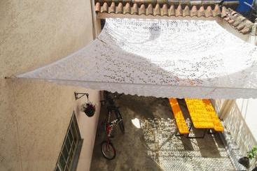 Buff Hostel Tirana