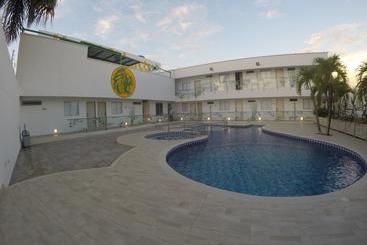 هتل Calarca Club