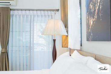 هاستل Tan Bann Mansion Surin