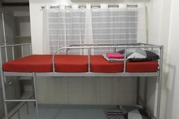 住宿加早餐  Jdl Residences Hostel