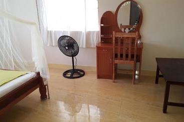 تختخواب و صبحانه Villa Mina Beachhouse