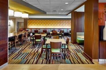 هتل Fairfield Inn & Suites By Marriott Atlanta Lithia Springs