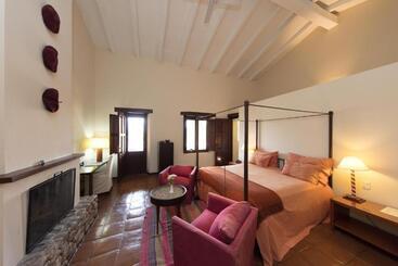 Отель Estancia Colome