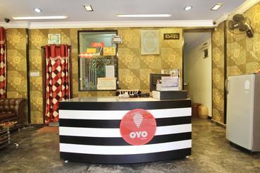 Oyo 7728 Hotel Nayaab Comforts