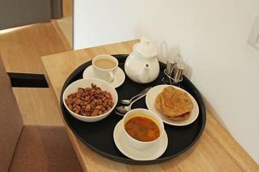 Oyo 7728 Hotel Nayaab Comforts
