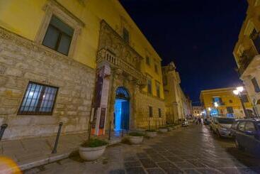 تختخواب و صبحانه Antica Dimora Luxury Rooms