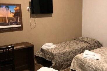 هتل Albergo Corvetto Corso Lodi