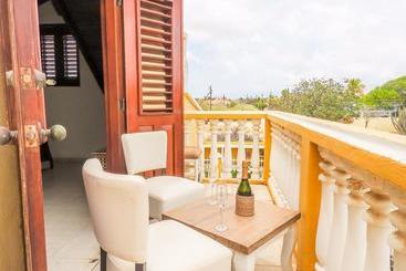 تختخواب و صبحانه Landhuis Belnem Bonaire